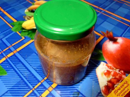 8) Можно заготовить этот соус впрок, для этого перелить его в банку, закрыть крышкой и можно хранить в холодильнике 2-3 недели, используя по потребности.