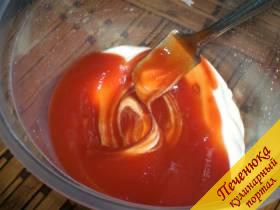 4) Смешав кетчуп или соус томатный с майонезом (сметаной или йогуртом салатным), приготовить соус для чизбургера.